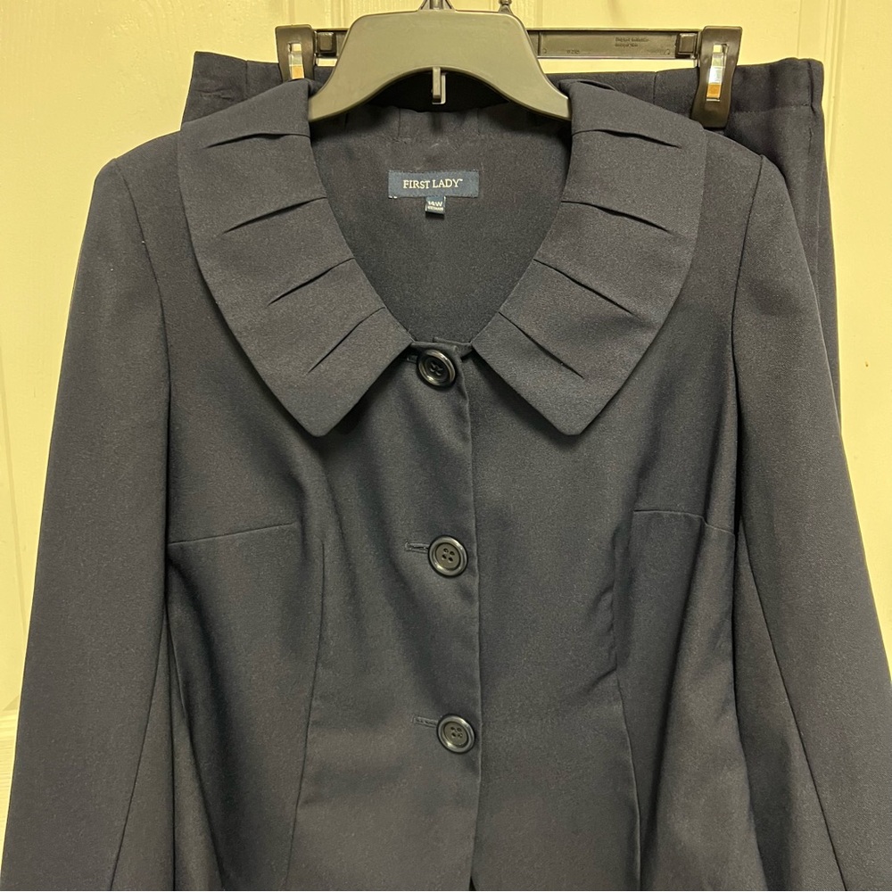 Vintage Women's First Lady Navy Skirt Suit - Picture 2 of 16